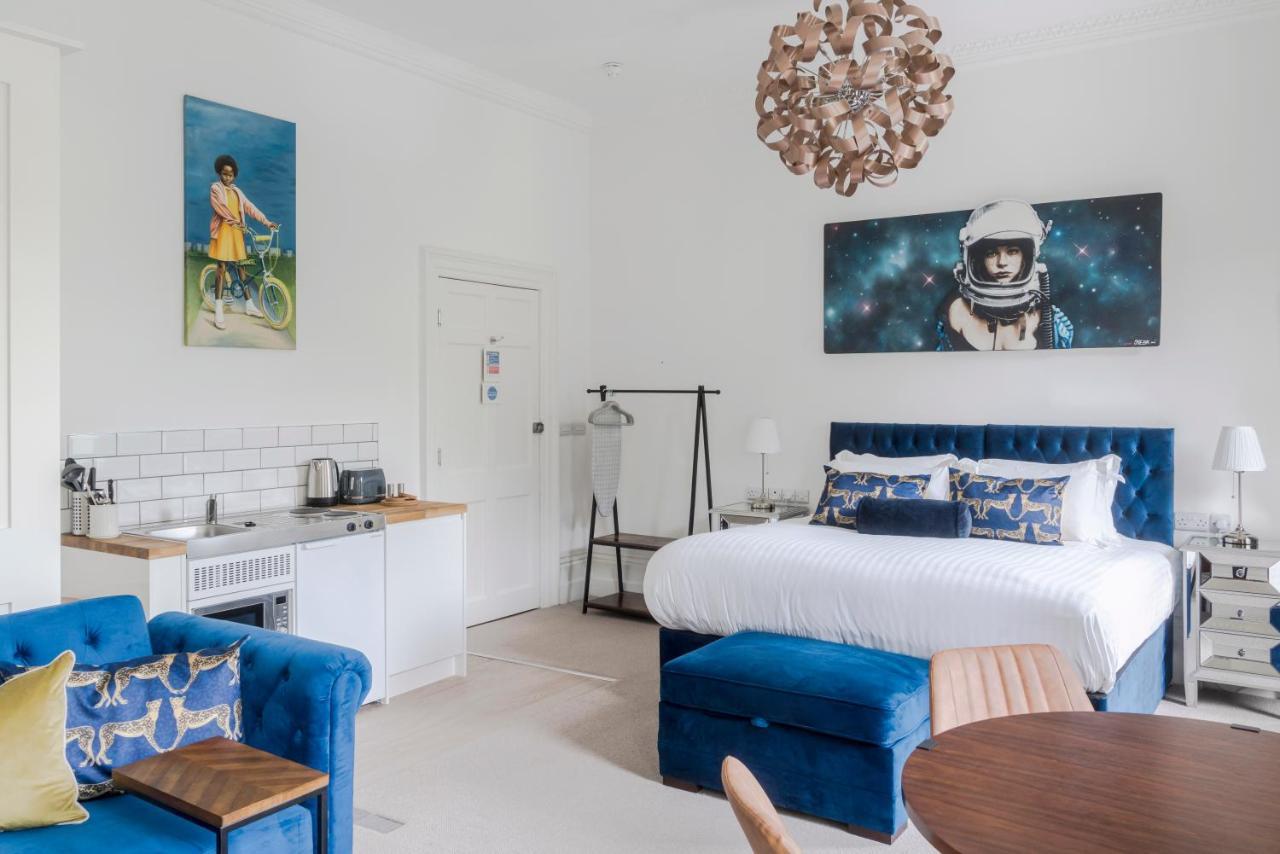 4 Berkeley Square I Your Apartment Бристоль Екстер'єр фото